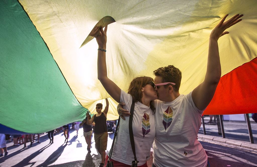 España Celebra El Orgullo Gay Tras Diez Años De Ley Del Matrimonio Homosexual La República Ec 