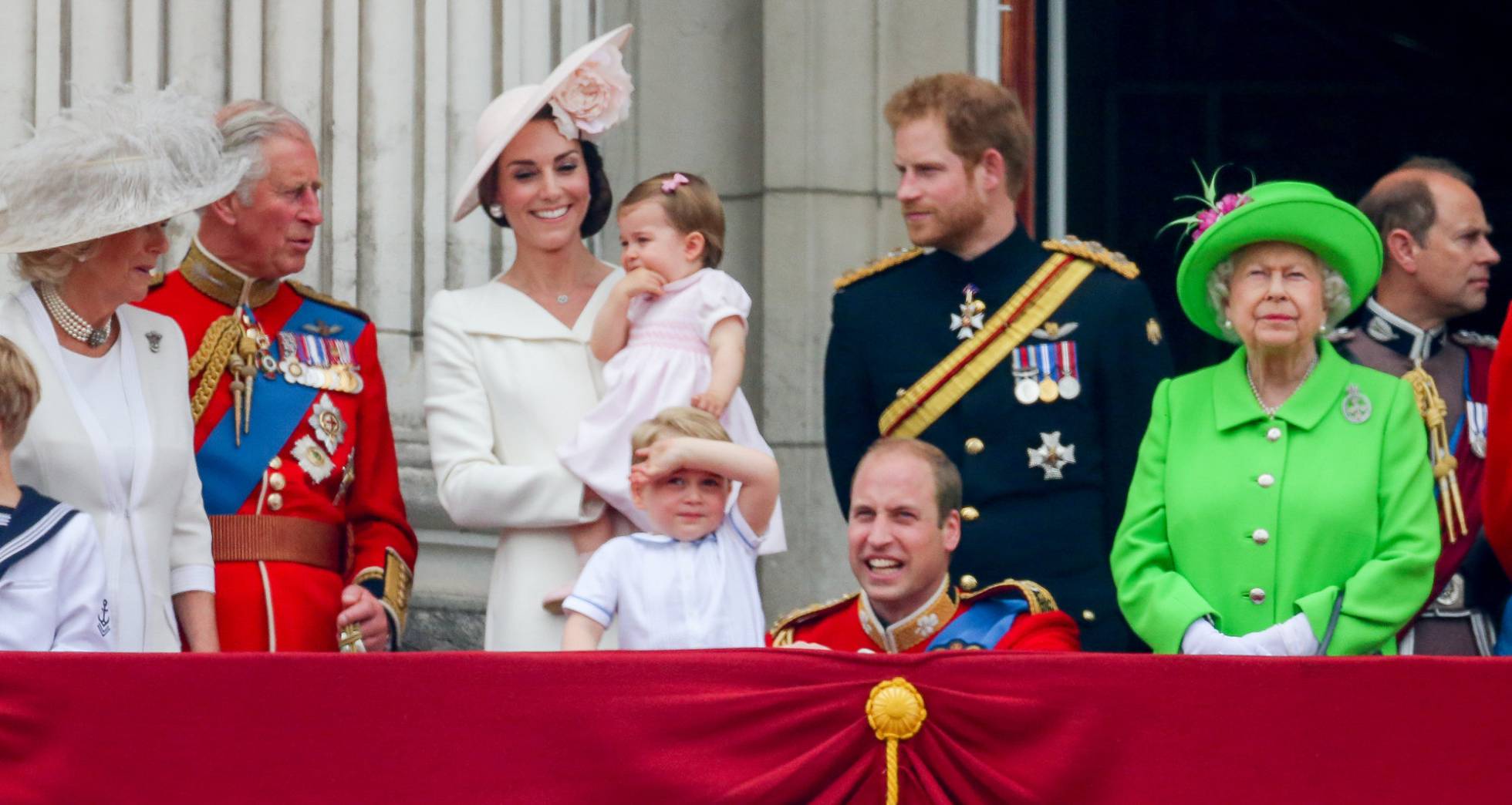 La regañina pública de la reina Isabel II a su nieto, el ...