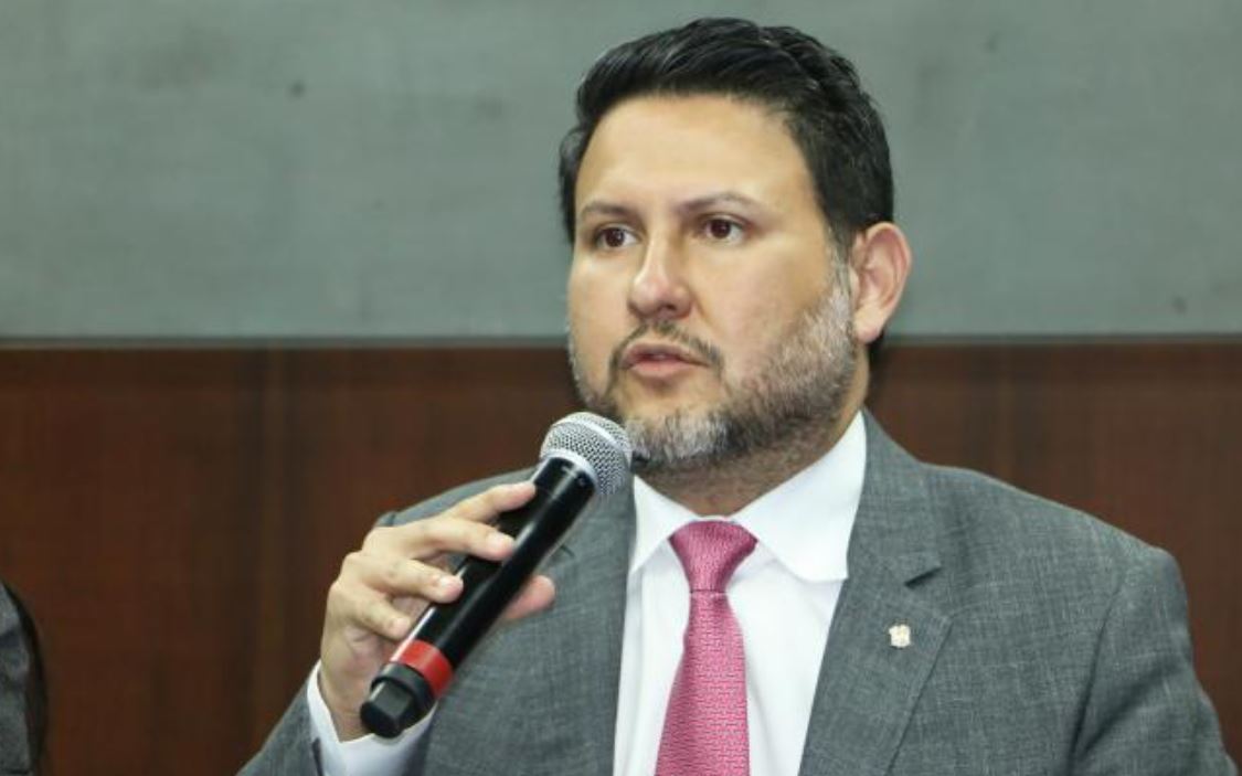 Gabriel Martínez La República Ec 9241