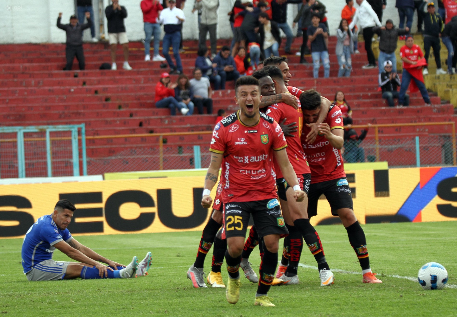 Cuenca Derrota 3 2 Al Emelec Y Lo Deja Al Fondo De La Tabla 8508