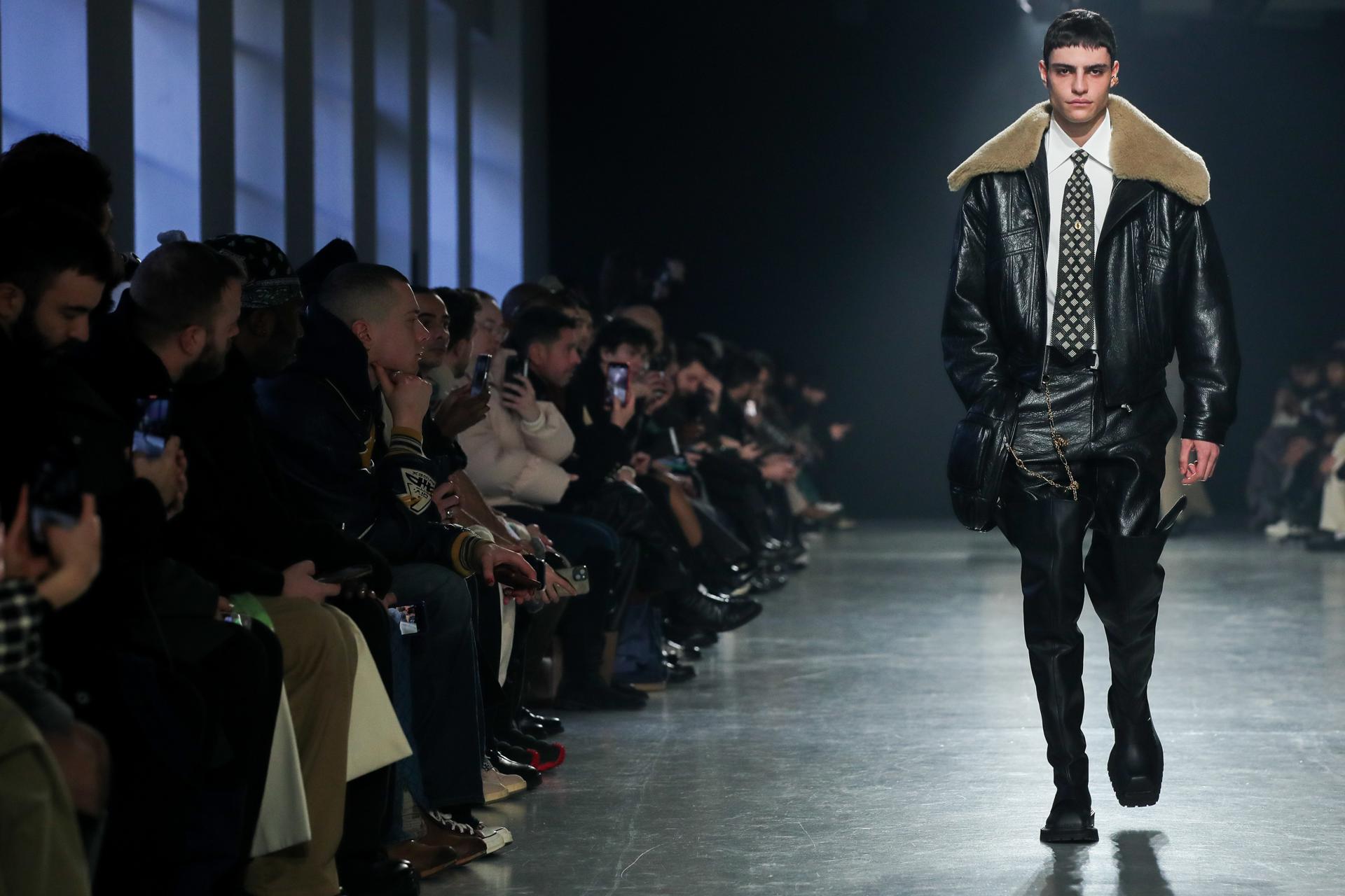 Sean Suen Runway Paris Menswear Fashion Week Fall Winter La Rep Blica Ec