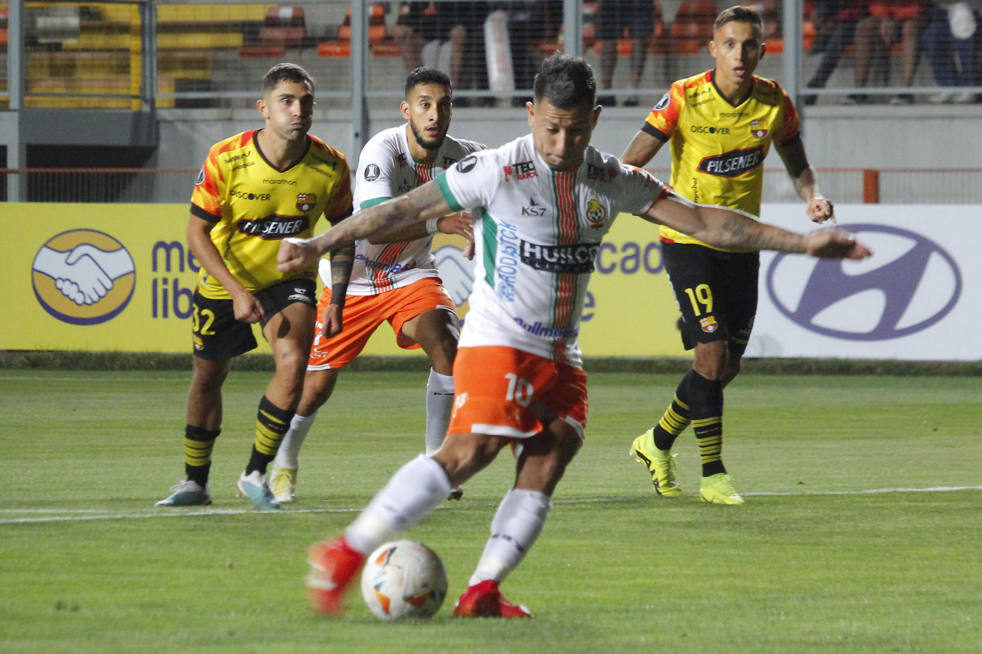 1-1.  Penalties tie Cobresal and Barcelona at the start of group B of La Libertadores
 – 2024-04-08 15:59:34