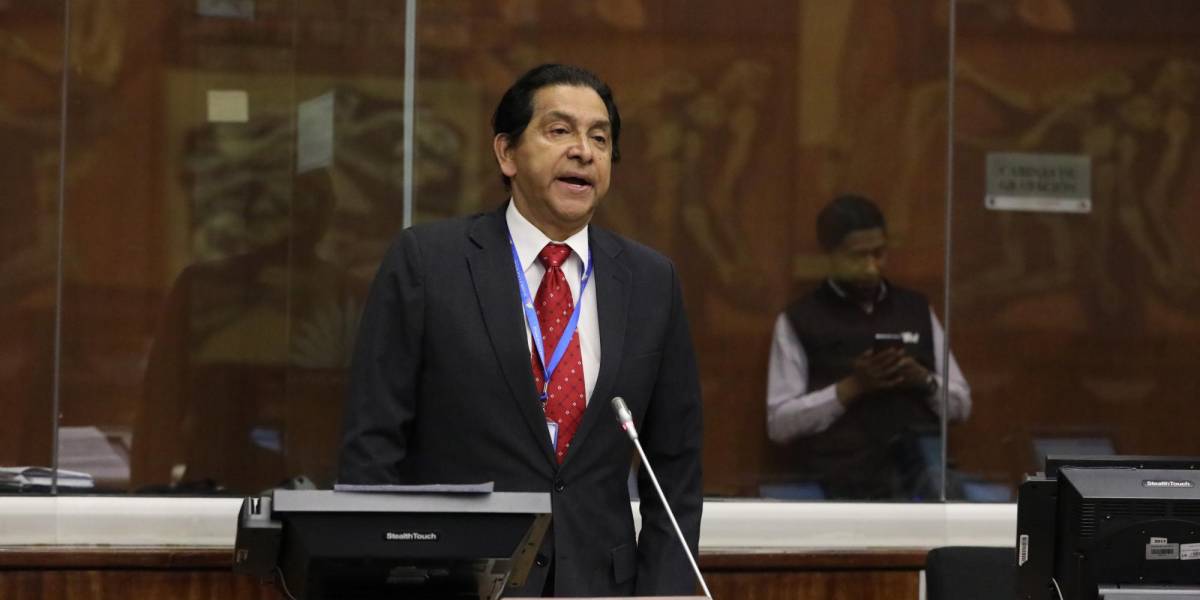 Lucio Gutiérrez denies the accusations of Correismo
 – 2024-04-30 10:15:44