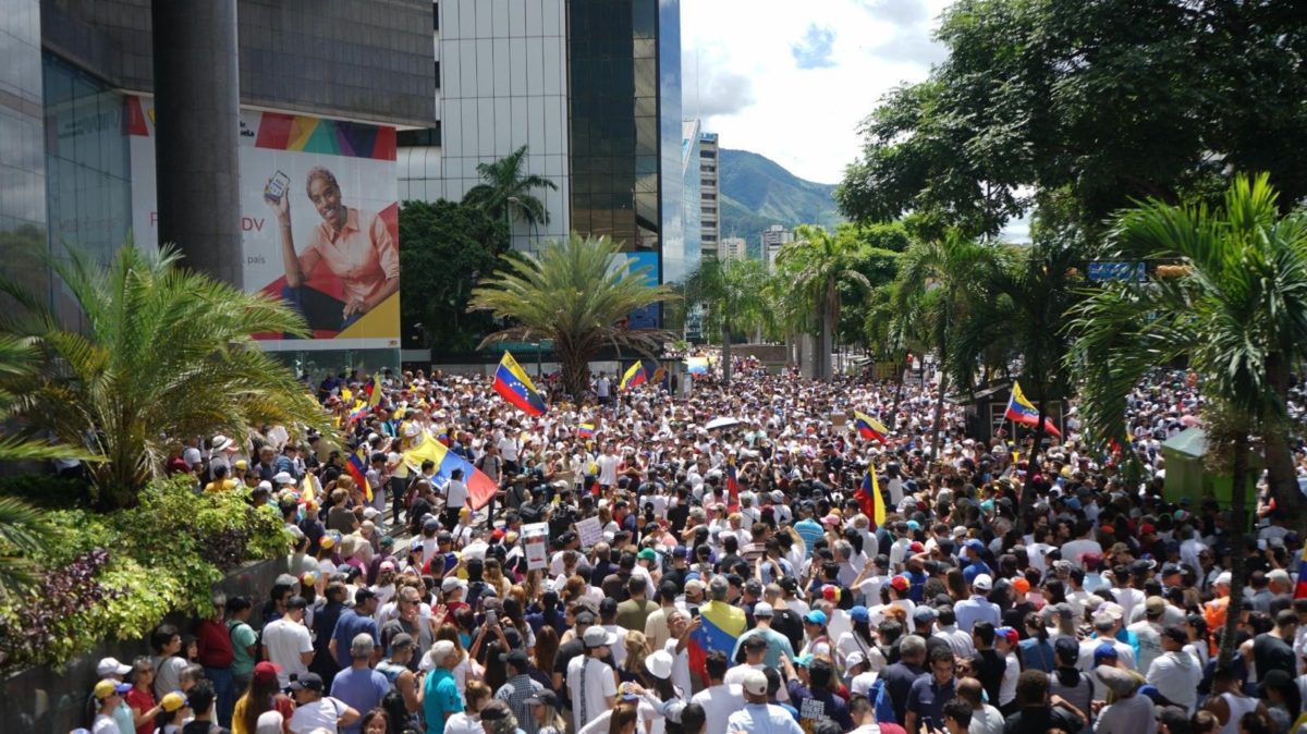 Thousands of Venezuelans protest in Caracas against fraud
 – 2024-08-01 22:14:52