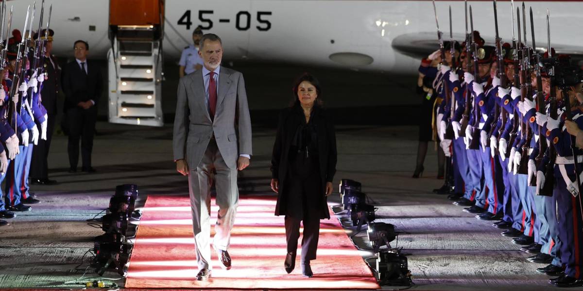 El rey Felipe VI de España llega a Cuenca y causa furor en la ciudad previo a la XXIX Cumbre Iberoamericana