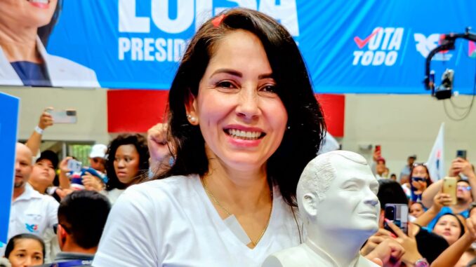 Luisa González. candidata del correísmo, en un acto proselitista en Guayaquil, el pasado sábado, 11 de enero de 2025. Foto extraída de la cuenta de la aspirante en X.